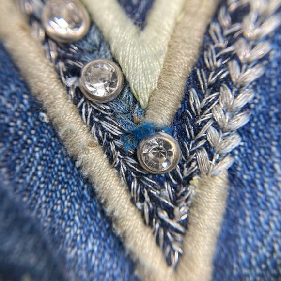 Classic Fit Vigoss Boot Cut Distress Jeans w Rhinestone Thick Embellish pockets - Picture 2 of 16